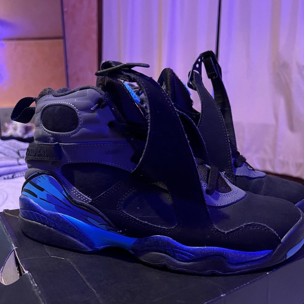 AQUA 8s YOUTH SIZE 6